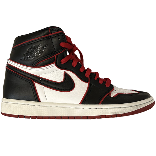 Jordan 1 Retro High OG "Bloodline" (De Uso)
