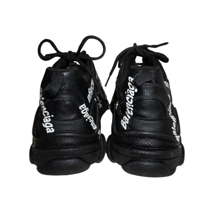 Triple S Allover Logo Sneakers (De Uso)