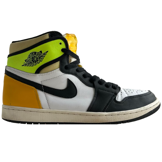 Jordan 1 Retro High OG "Volt Gold" (De Uso)