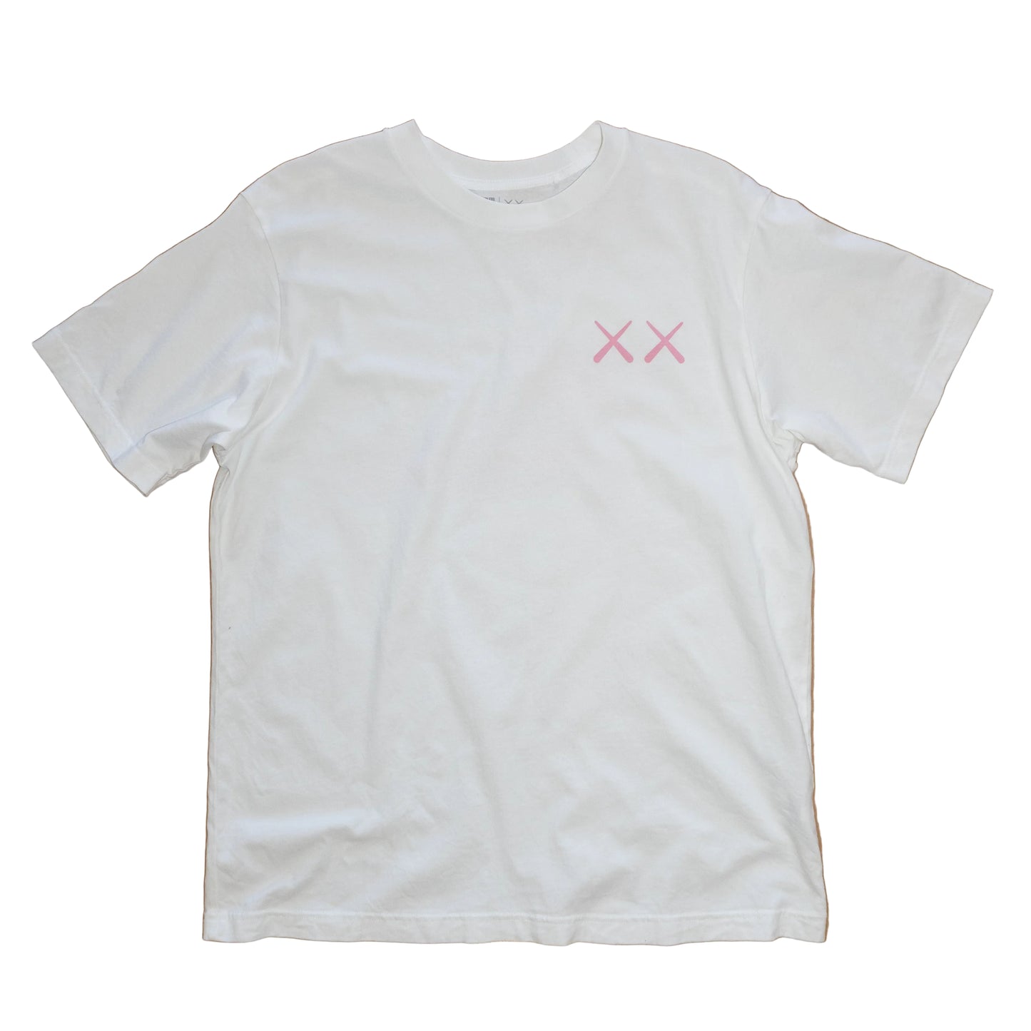 KAWS + Uniqlo UT "Pink" Tee (De Uso)