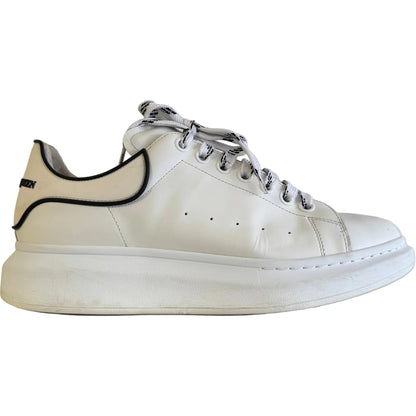 Alexander McQueen Oversized Sneakers “Black/White” (De Uso)