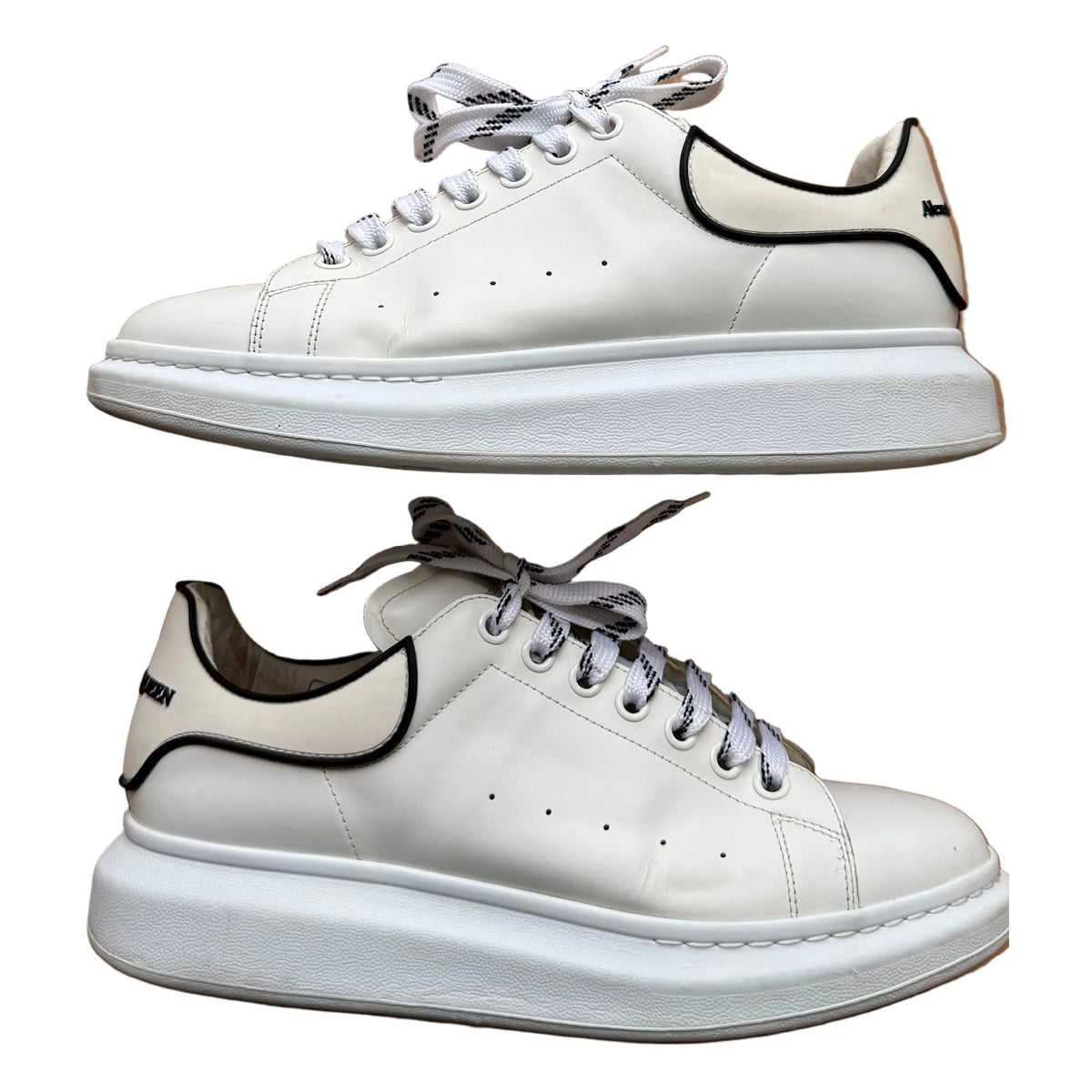 Alexander McQueen Oversized Sneakers “Black/White” (De Uso)