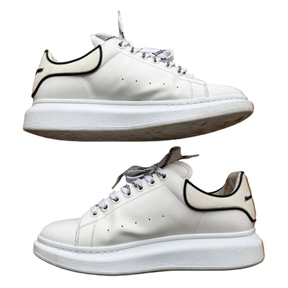 Alexander McQueen Oversized Sneakers “Black/White” (De Uso)