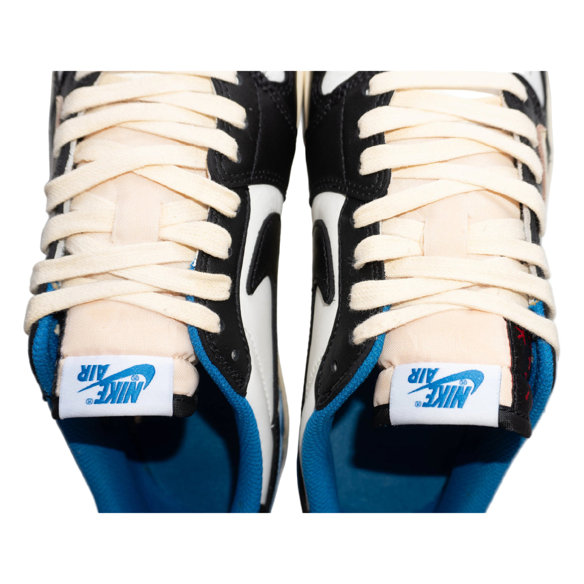 Jordan 1 Low Travis Scott “Fragment" (De Uso)