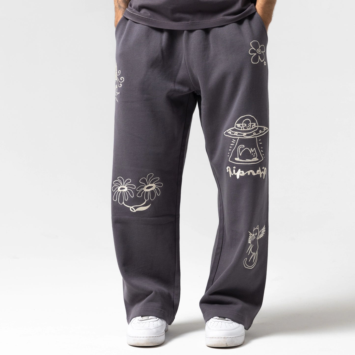 Blonded Straight Leg Sweatpants (Charcoal)