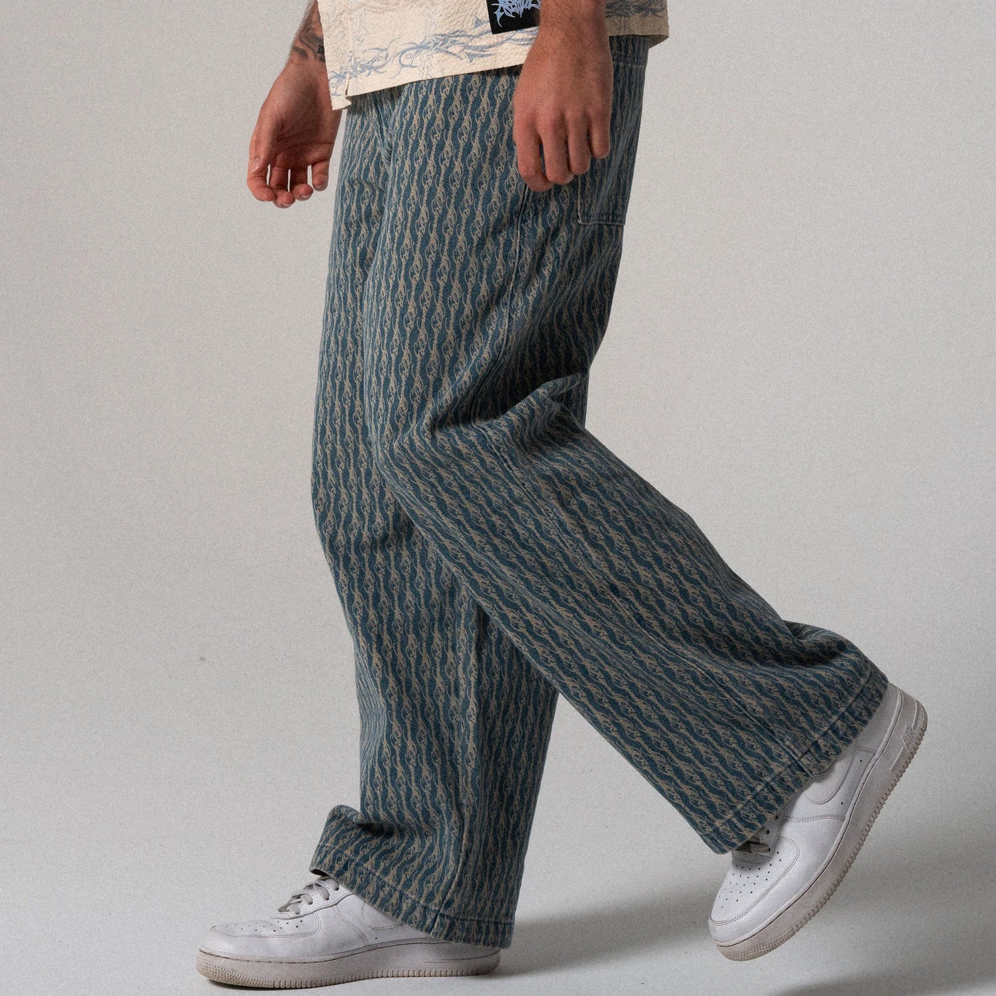 Western Roads Wide Fit Pants (Medium Wash)